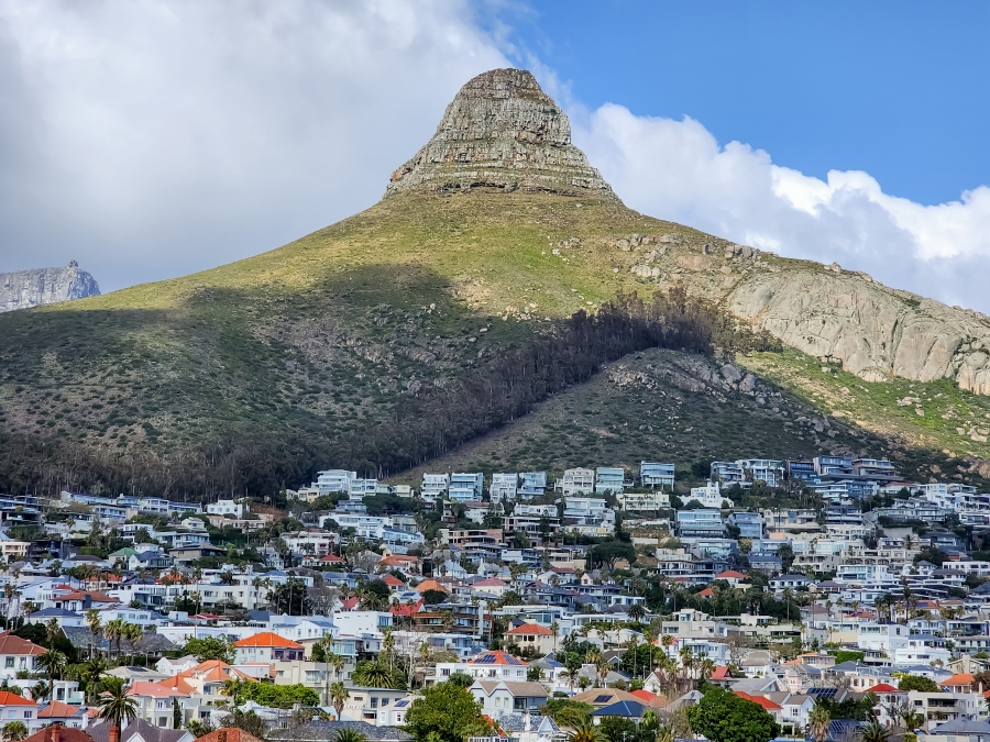 1 Bedroom Property for Sale in Sea Point Western Cape